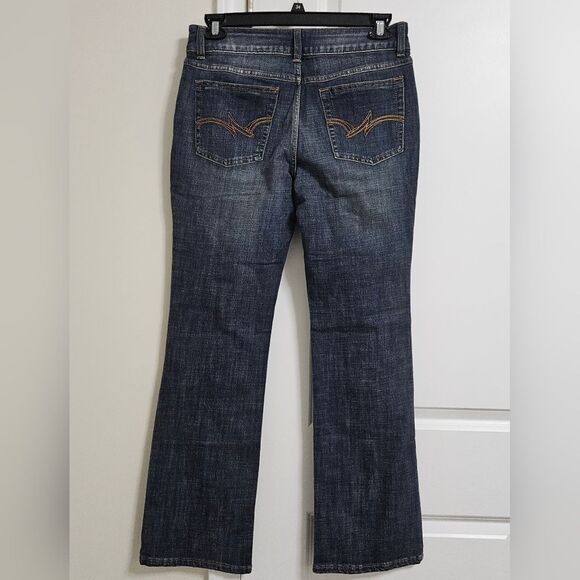 Wrangler Bootcut Jeans Women's 11x32 (30x31.5) Blue Embroidered Logo Patch EUC - Picture 9 of 9